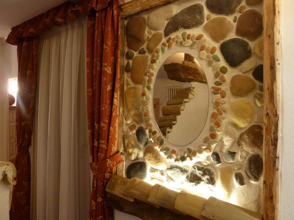Hotel Ancora カステッロ・ディ・フィエンメ 部屋 写真
